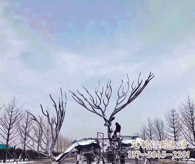 湖南大型鹿群不锈钢雕塑