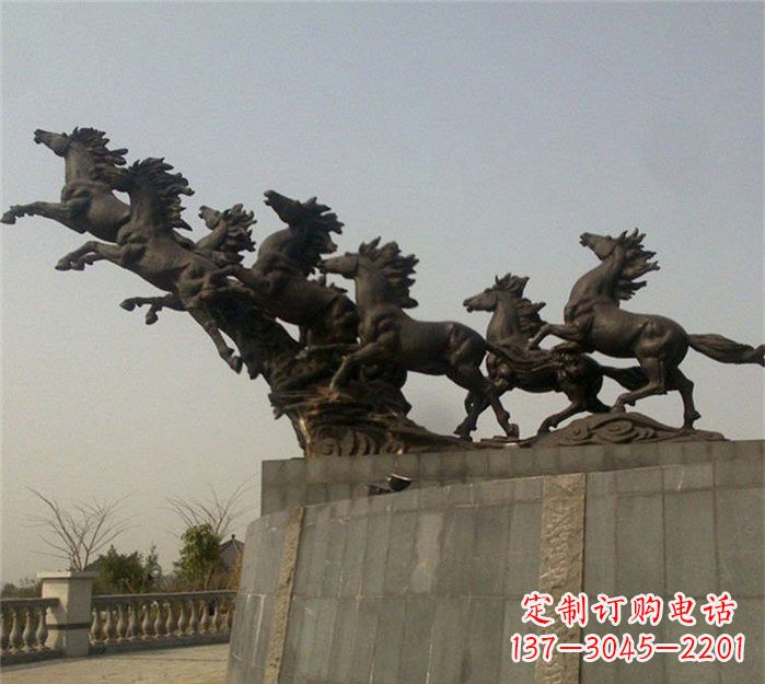 湖南八匹奔马铜雕
