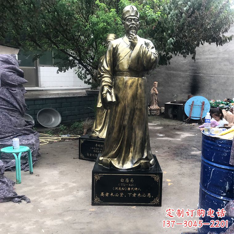 湖南白居易仿铜雕像经典中国古代诗人的艺术再现