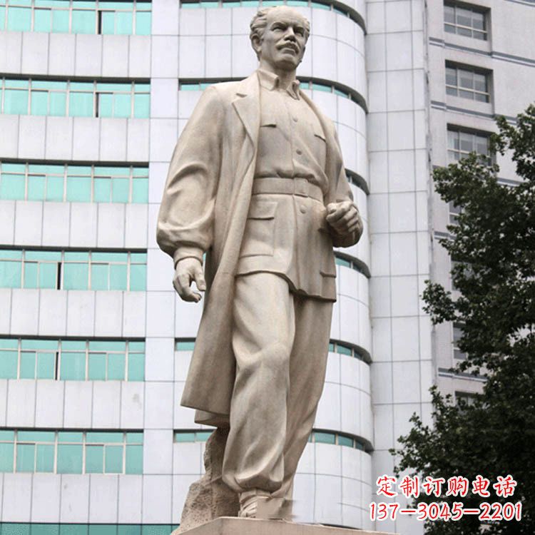 湖南“白求恩名医纪念雕塑”