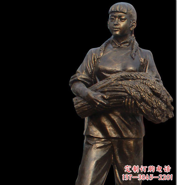 湖南“农耕抒情”女子铜雕