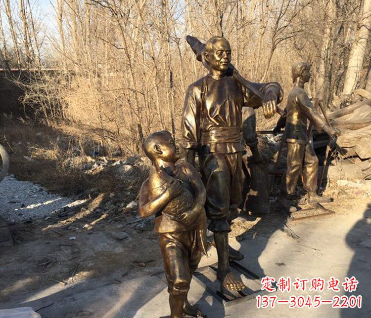 湖南抱着鱼的儿童街边小品铜雕