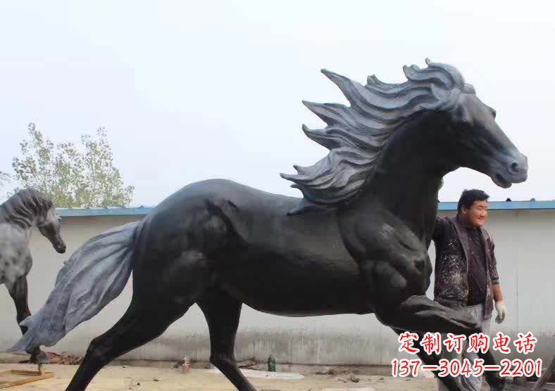 湖南奔马仿真马雕塑