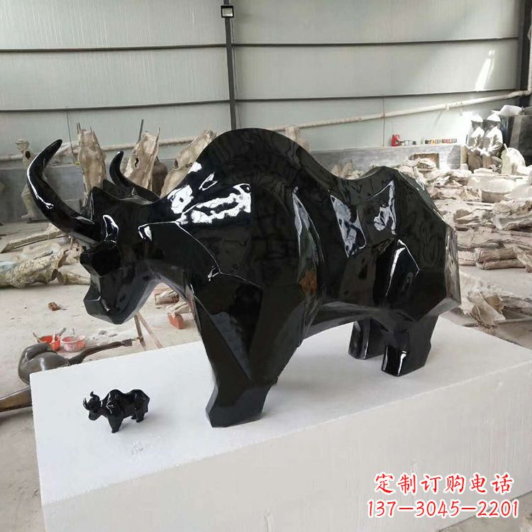 湖南玻璃钢抽象动物牛雕塑工艺品景观摆件