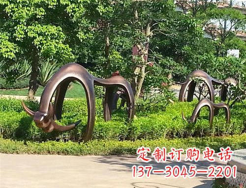 湖南玻璃钢动物雕塑 抽象牛-公园草坪动物雕塑摆件