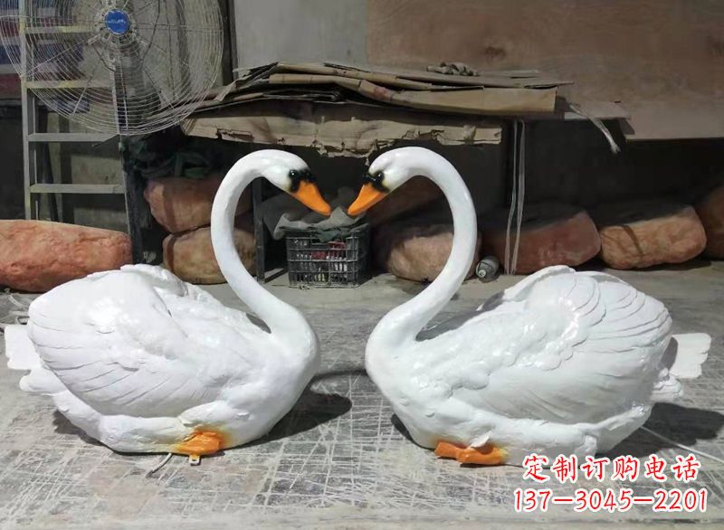 湖南玻璃钢仿真发光天鹅雕塑