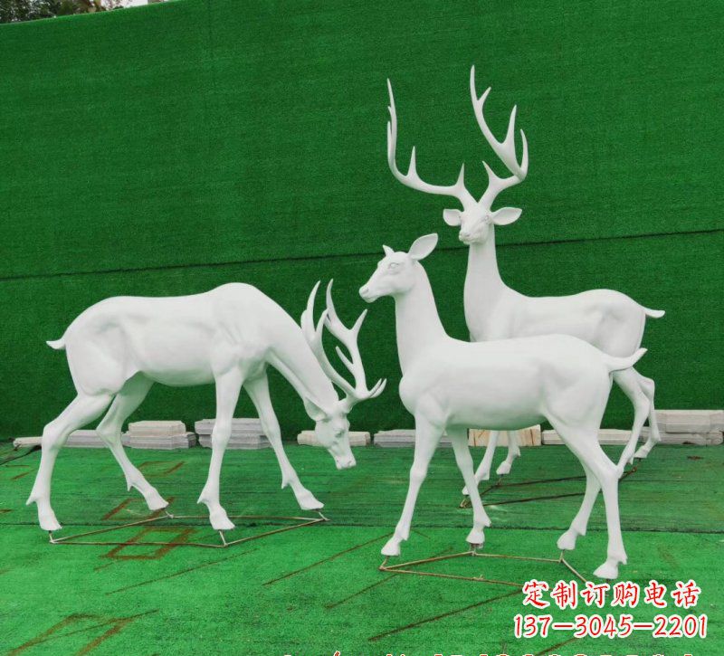 湖南玻璃钢仿真鹿群雕塑