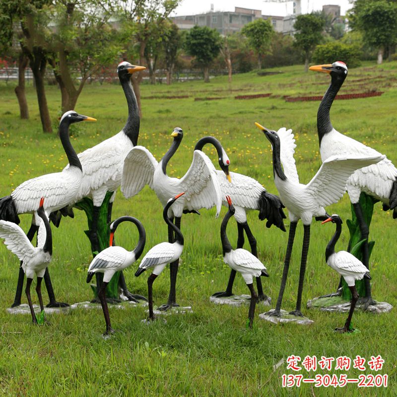 湖南玻璃钢仿真仙鹤雕塑-公园草坪草丛动物摆件