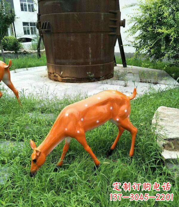 湖南玻璃钢喷漆动物梅花鹿雕塑