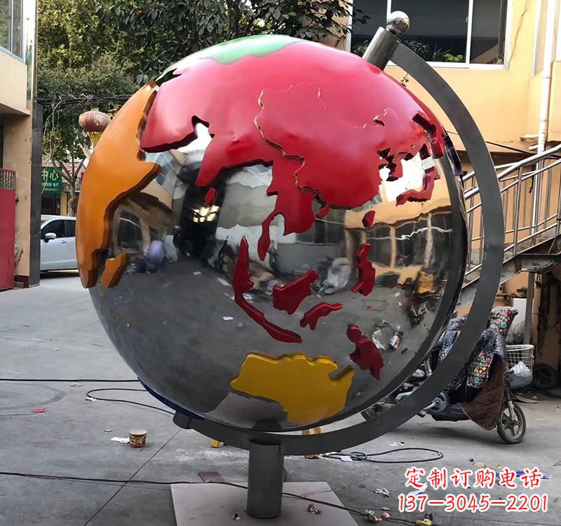 湖南不锈钢彩绘景观地球仪雕塑