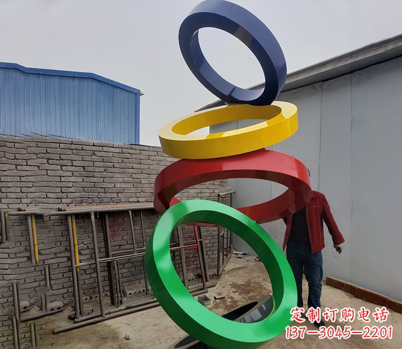 湖南不锈钢彩色圆环公园雕塑