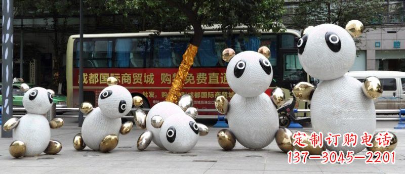 湖南不锈钢城市抽象熊猫雕塑