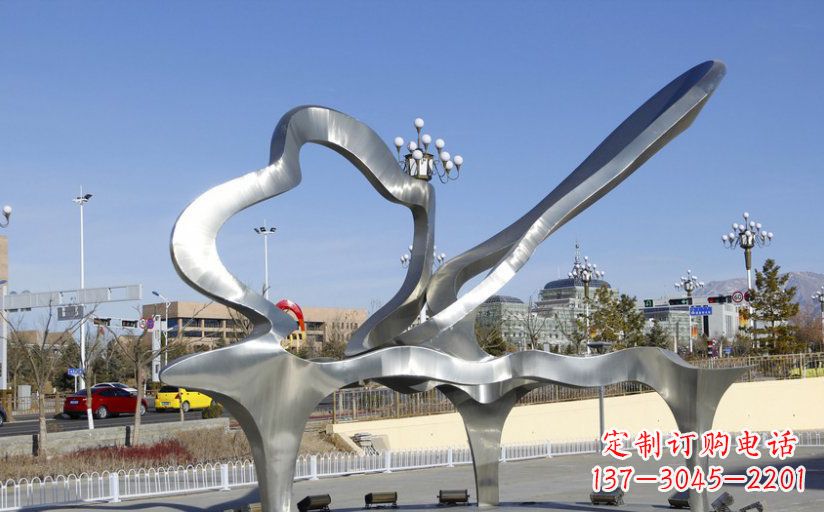 湖南不锈钢抽象钢琴广场雕塑