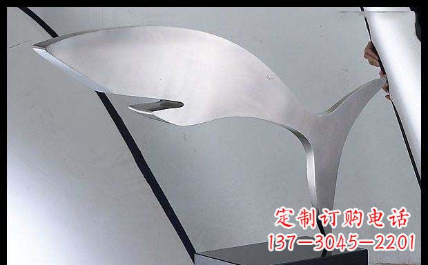 湖南不锈钢抽象鲸鱼雕塑