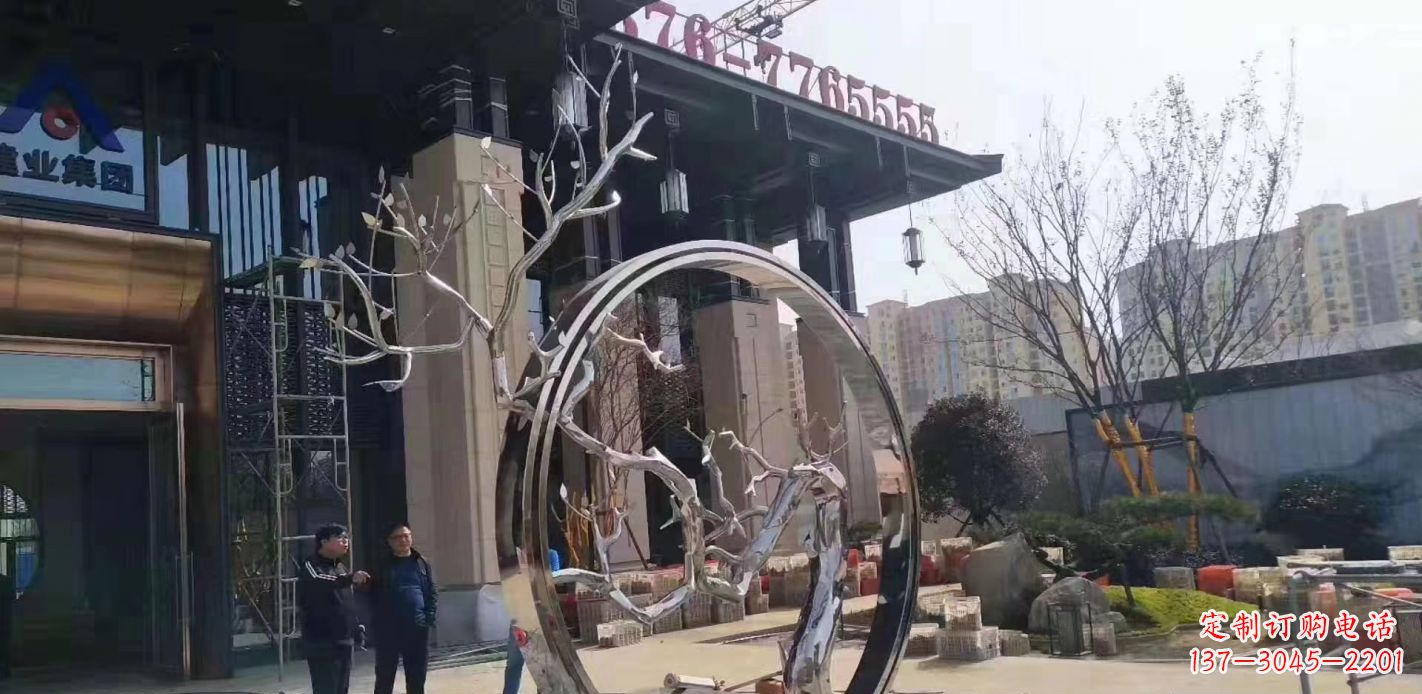 湖南不锈钢抽象镜面圆环雕塑