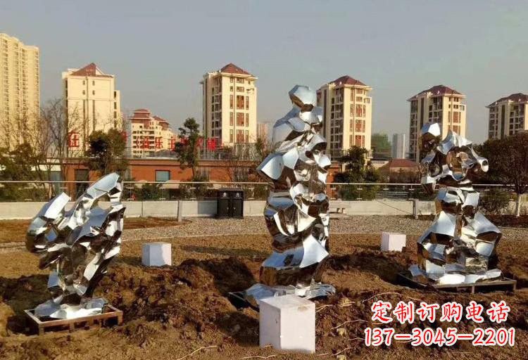 湖南不锈钢抽象镜面太湖石雕塑