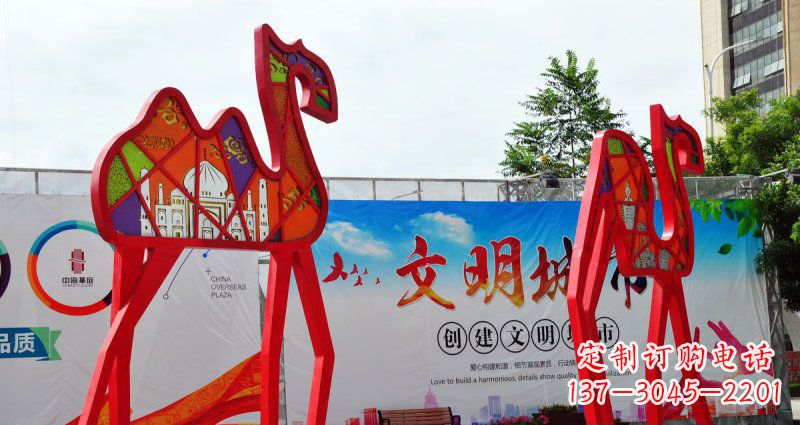 湖南不锈钢抽象骆驼动物雕塑