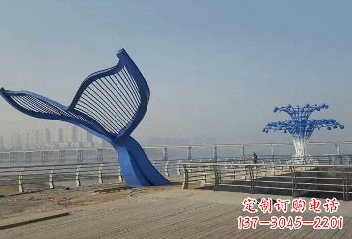 湖南不锈钢抽象喷水鲸鱼雕塑