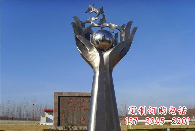 湖南不锈钢抽象手托和平鸽雕塑