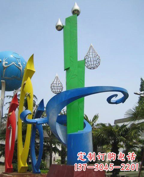 湖南不锈钢抽象水滴和植物雕塑