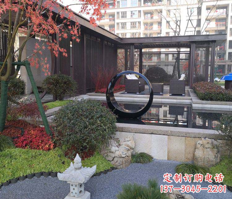 湖南不锈钢抽象圆环雕塑