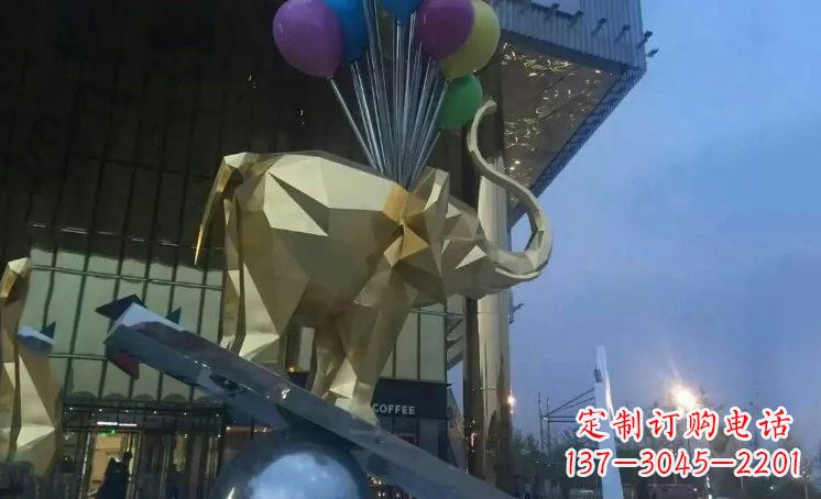 湖南不锈钢大象踩高跷城市景观雕塑