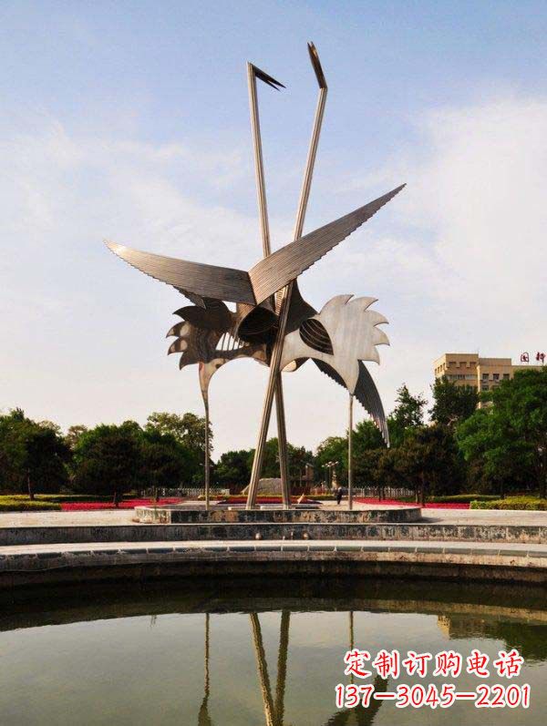 湖南不锈钢大型广场抽象仙鹤雕塑