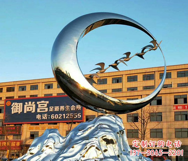 湖南不锈钢大雁和假山街边景观雕塑