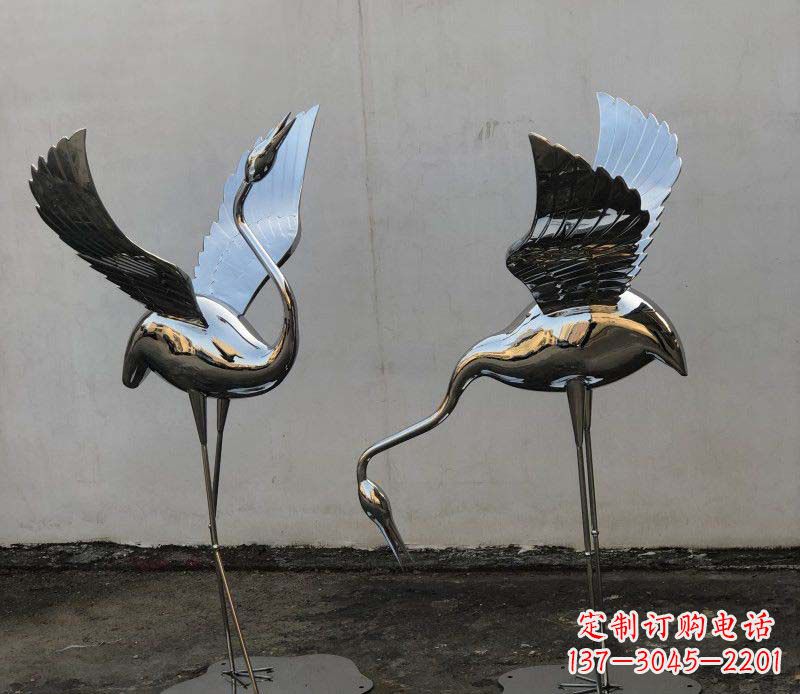 湖南不锈钢锻造仙鹤展翅雕塑