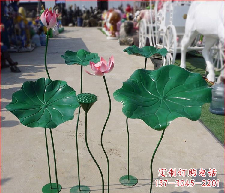 湖南不锈钢公园彩色荷花雕塑