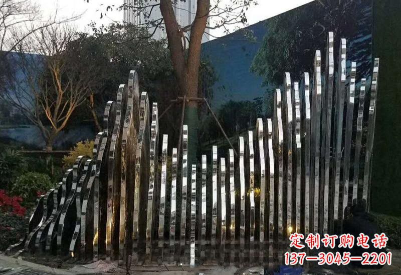 湖南不锈钢公园抽象假山雕塑