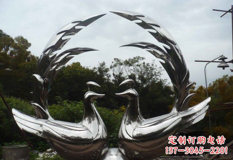 湖南不锈钢公园抽象孔雀雕塑