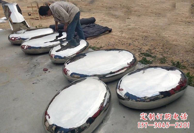 湖南不锈钢公园鹅卵石雕塑