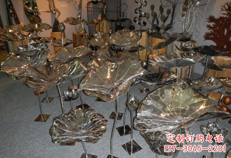 湖南不锈钢公园锻造荷花荷叶雕塑