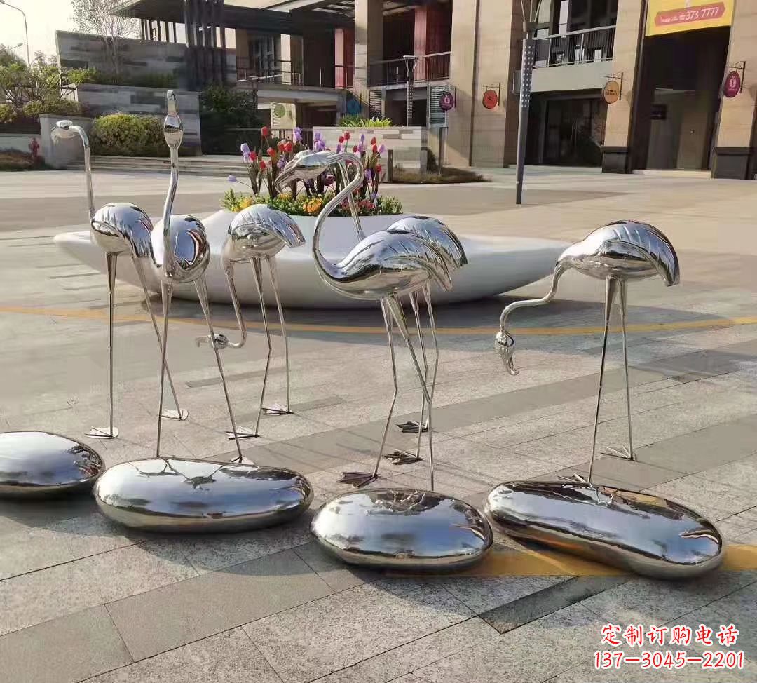 湖南不锈钢公园镜面鹅卵石火烈鸟雕塑