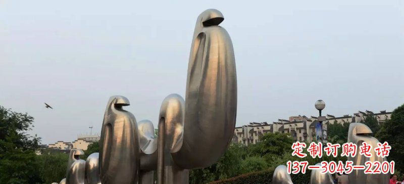 湖南不锈钢广场抽象骆驼景观雕塑