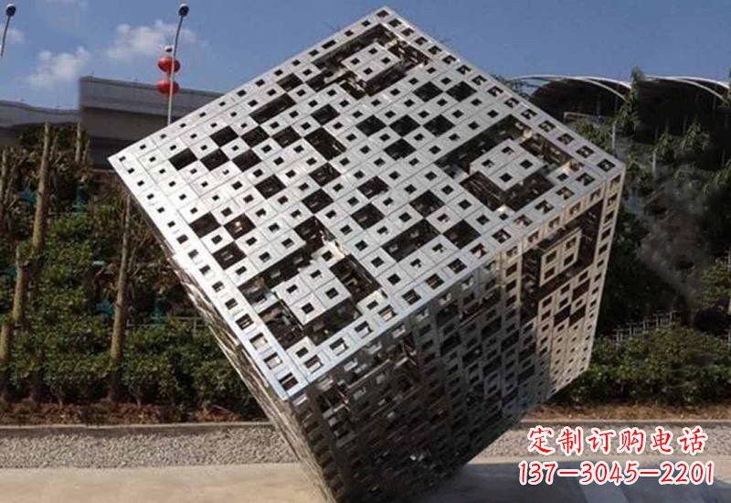 湖南不锈钢广场抽象魔方雕塑