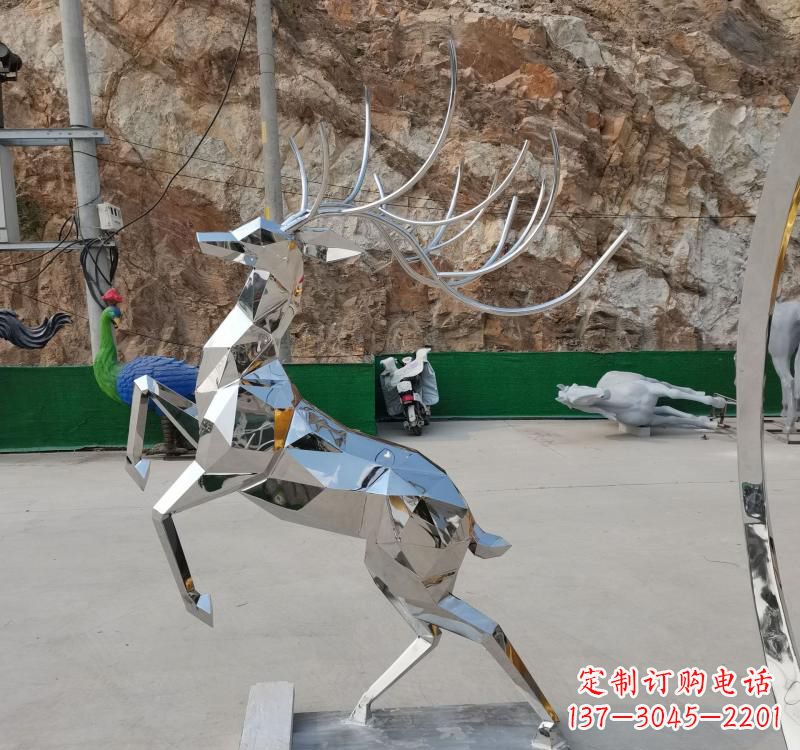 湖南不锈钢广场梅花鹿雕塑