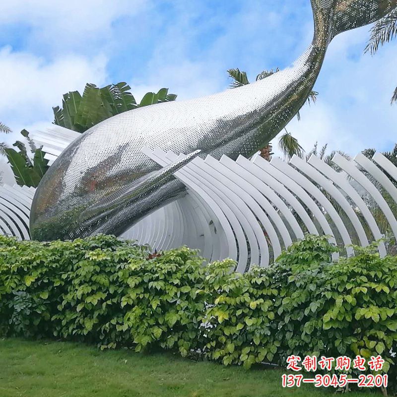 湖南不锈钢海豚雕塑景区园林镜面鲸鱼创意动物景观