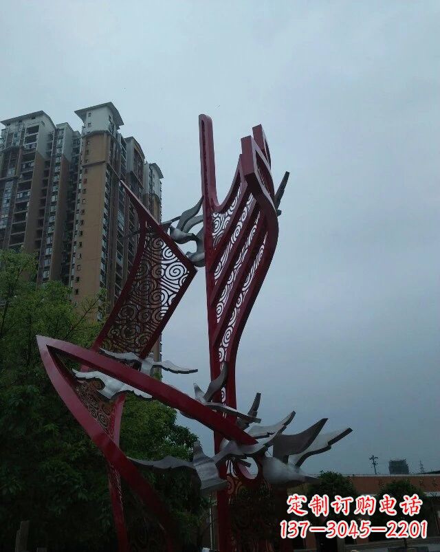 湖南不锈钢和平鸽和祥云纹船帆雕塑