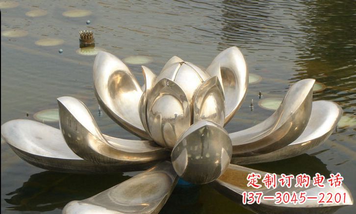 湖南不锈钢荷花水中景观雕塑