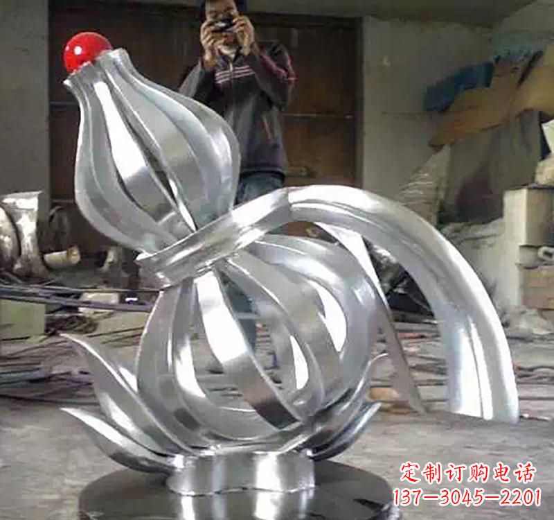 湖南不锈钢葫芦雕塑2