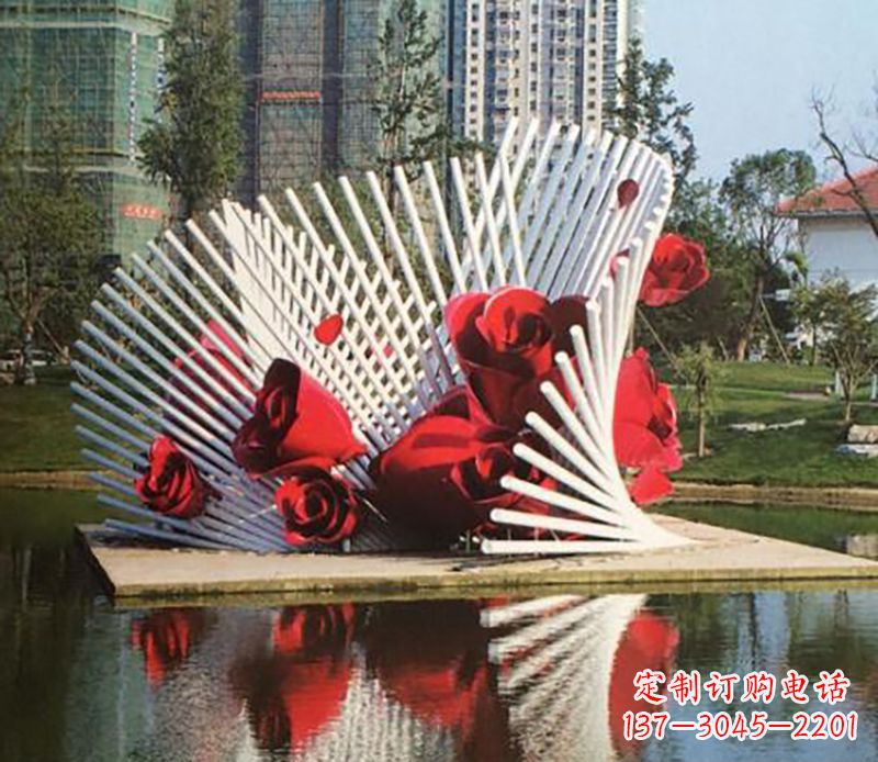 湖南不锈钢湖边红玫瑰雕塑