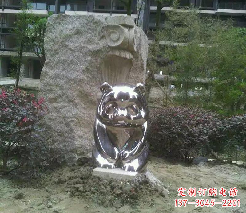 湖南不锈钢户外熊猫雕塑