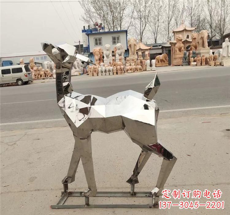 湖南不锈钢几何小鹿雕塑
