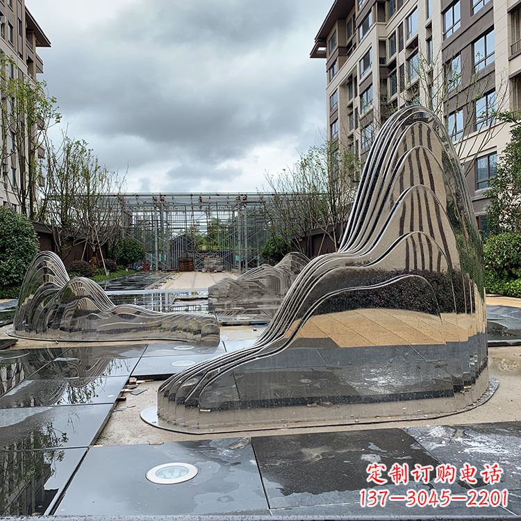 湖南不锈钢镜面抽象假山