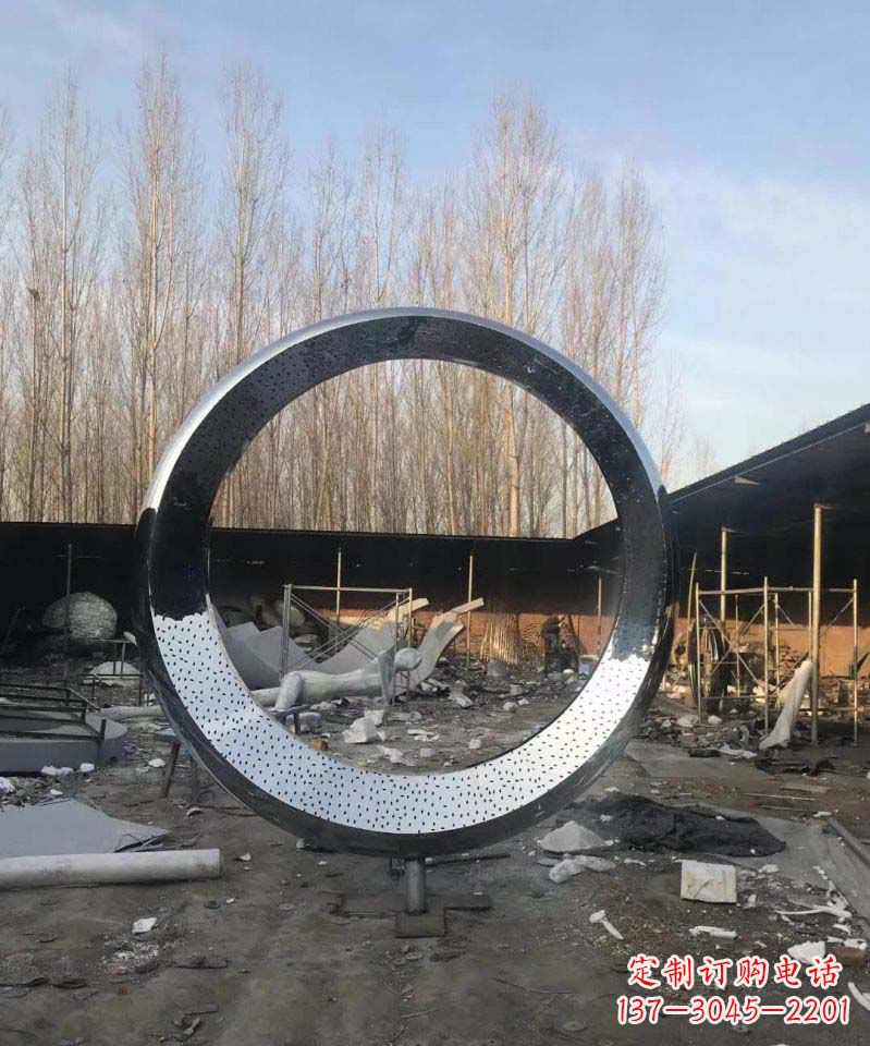 湖南不锈钢镜面抽象圆环雕塑