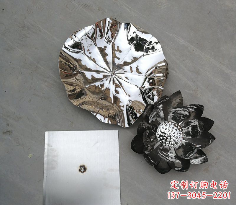 湖南不锈钢镜面荷叶公园景观雕塑