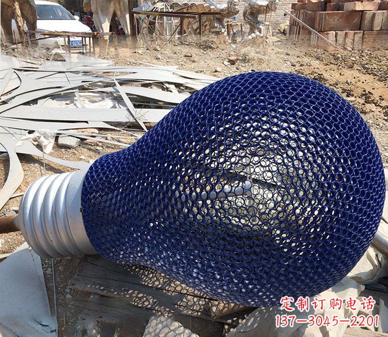 湖南不锈钢镂空灯泡雕塑精美灯光装置