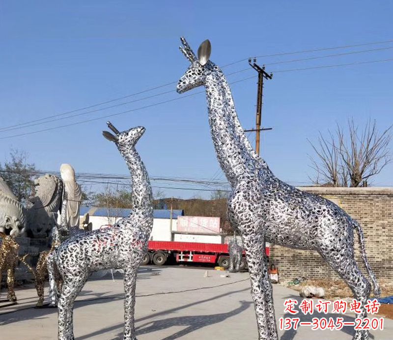 湖南不锈钢镂空动物长颈鹿雕塑